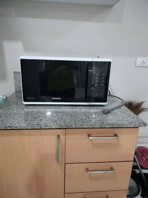 Cubao Manhattan Heights, Unit 8Bc Tower B, 1 Br 마닐라 외부 사진
