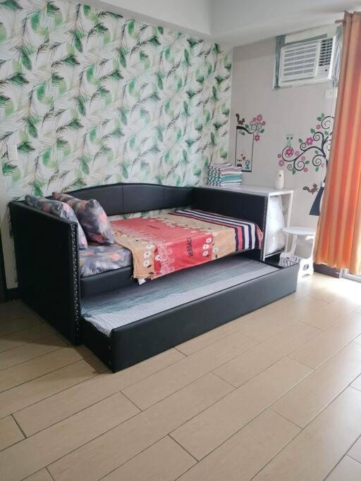 Cubao Manhattan Heights, Unit 8Bc Tower B, 1 Br 마닐라 외부 사진